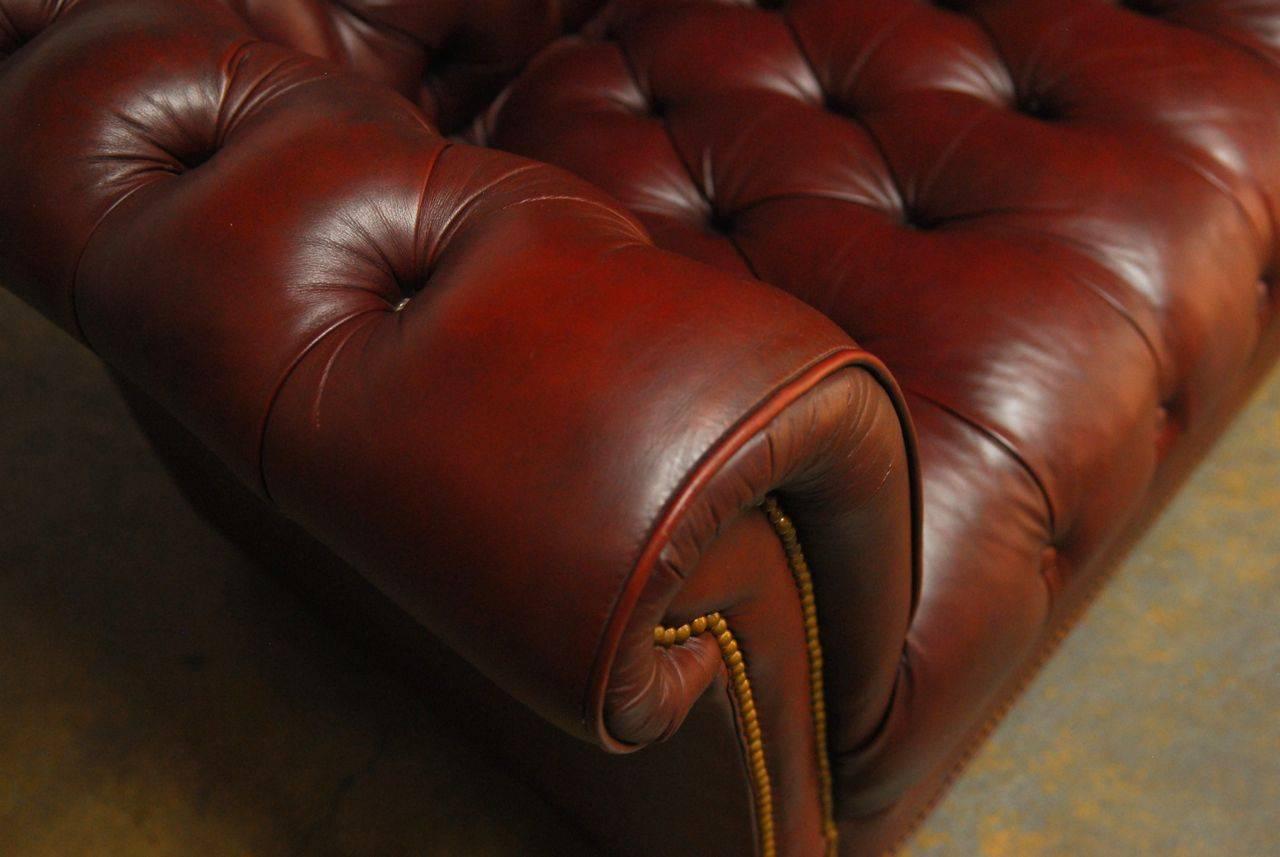 Hand-Crafted Classic Tufted Leather Chesterfield Sofa