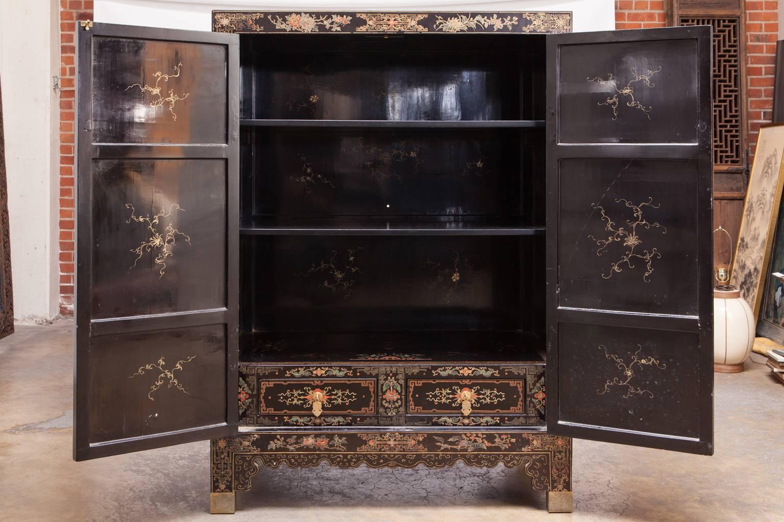 Qing Chinese Lacquered Polychrome Wedding Cabinet