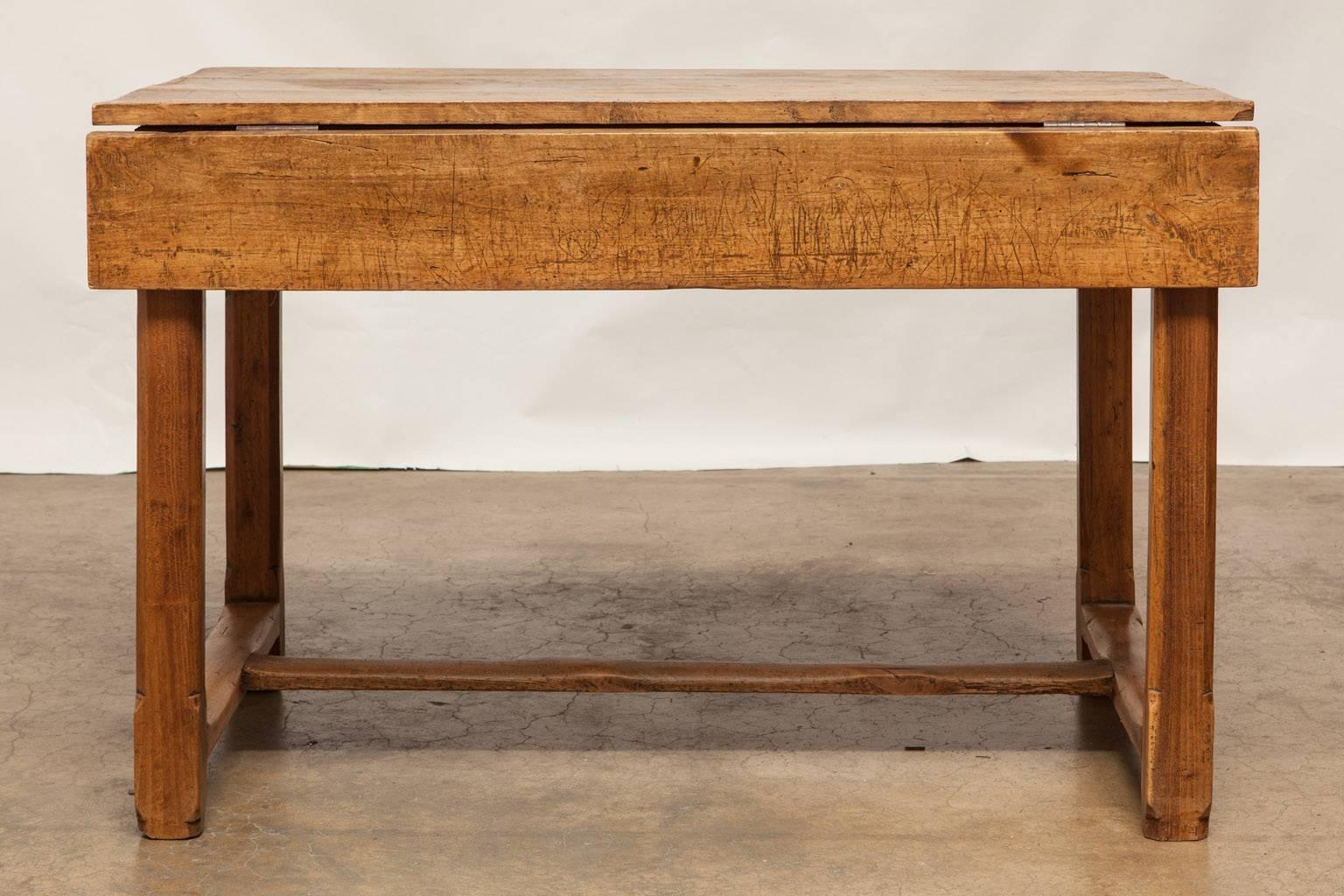 Pine 19th Century French Farmhouse Kitchen Table with Leaves