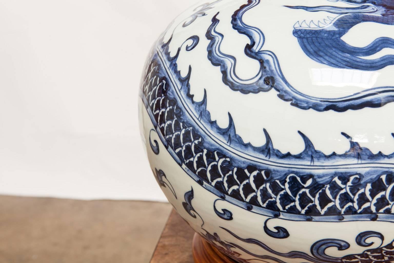 Hand-Painted Blue and White Chinese Porcelain Dragon Vase Table Lamp