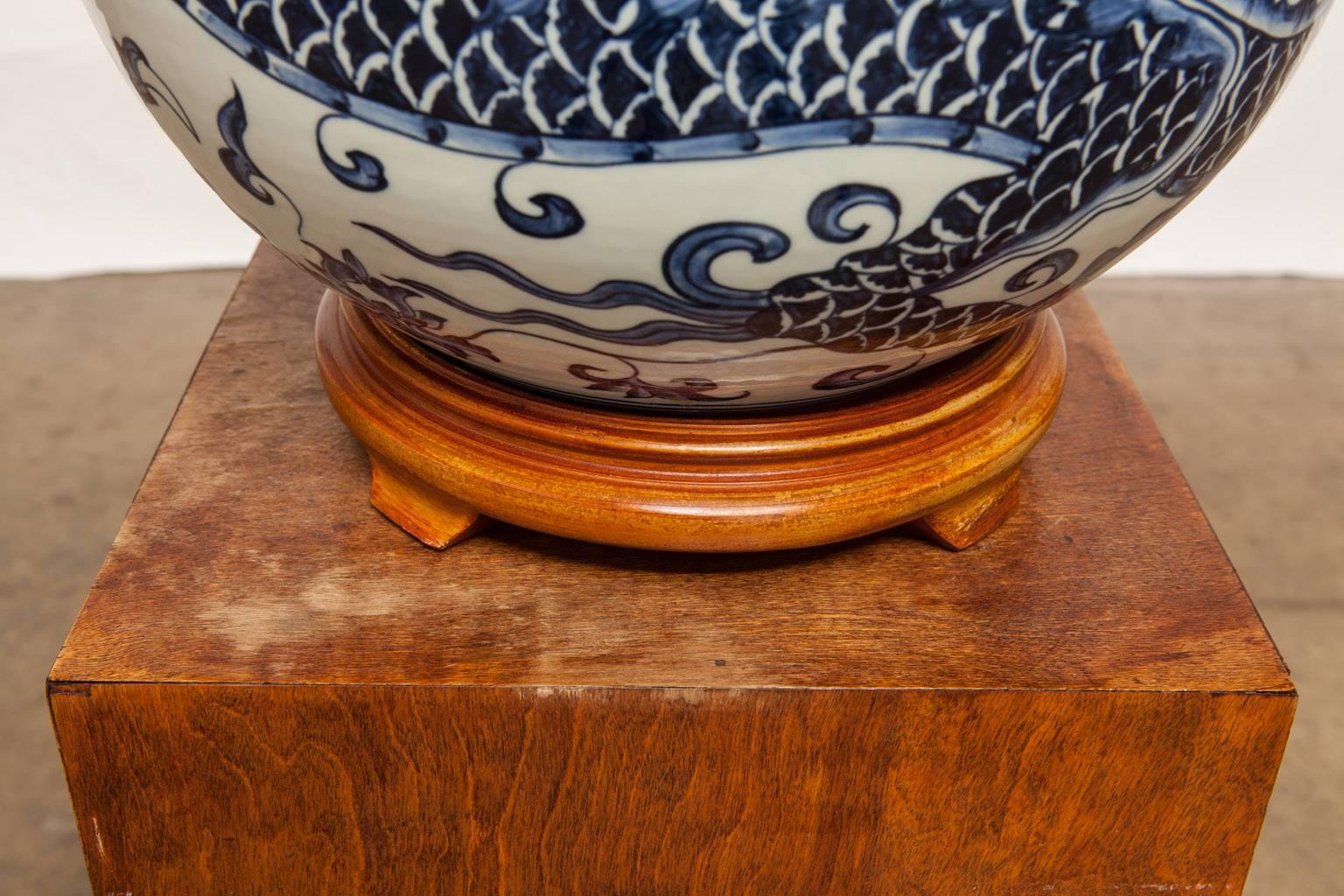 Brass Blue and White Chinese Porcelain Dragon Vase Table Lamp