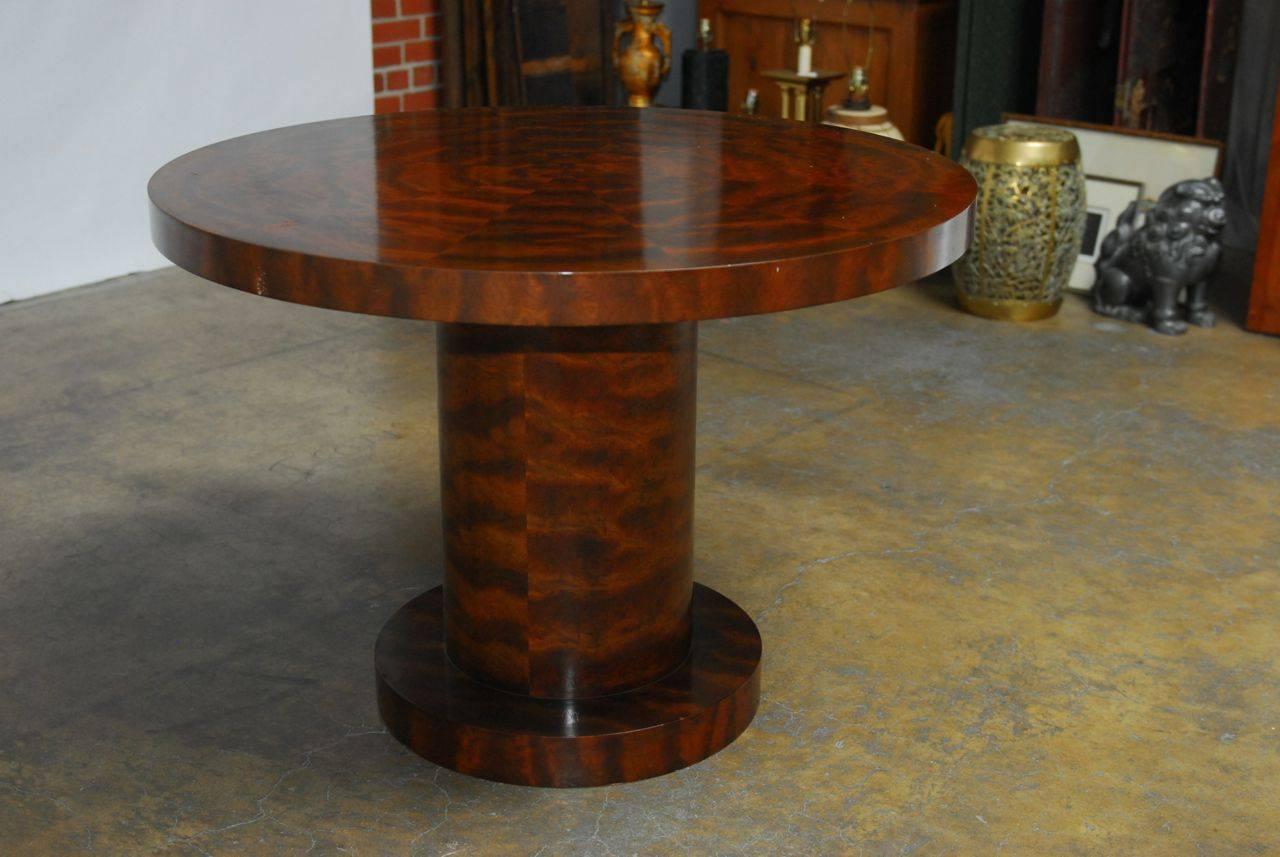 Modern Round Mahogany Pedestal Table In Good Condition In Rio Vista, CA