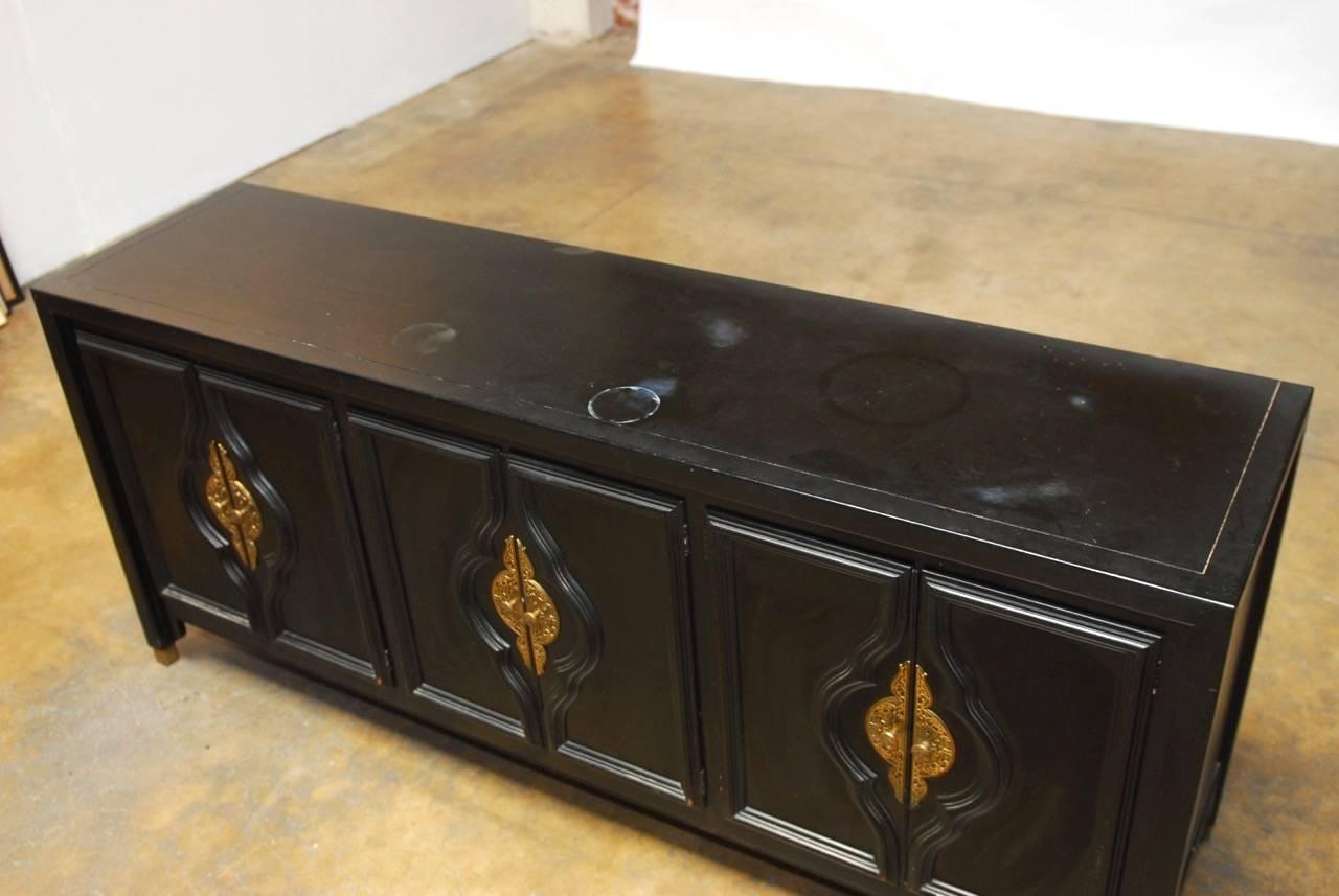 Black Lacquer Sideboard in the Style of James Mont for Century Furniture In Good Condition In Rio Vista, CA