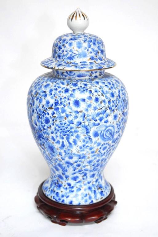 Pair Of Chinese Porcelain Blue And White Ginger Jars At 1stdibs Stunning Pair Of Chinese Porcelain Blue And White Ginger Jars Or Temple On Carved Rosewood