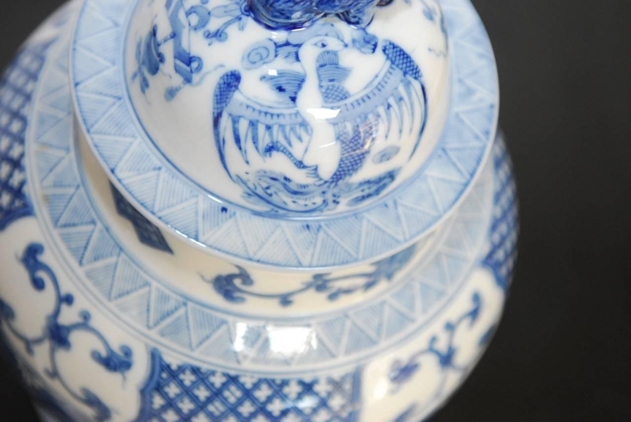 Chinese Blue and White Porcelain Ginger Jar 1