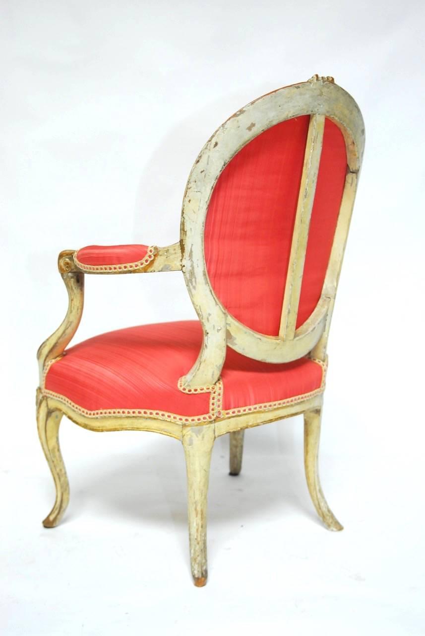 Pair of Louis XV Period Painted and Parcel Gilt Fauteuils For Sale 2