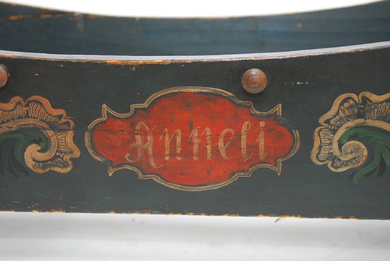 Niederländische polychrome Schaukelkelle aus Pennsylvania, 19. Jahrhundert (amerikanisch) im Angebot