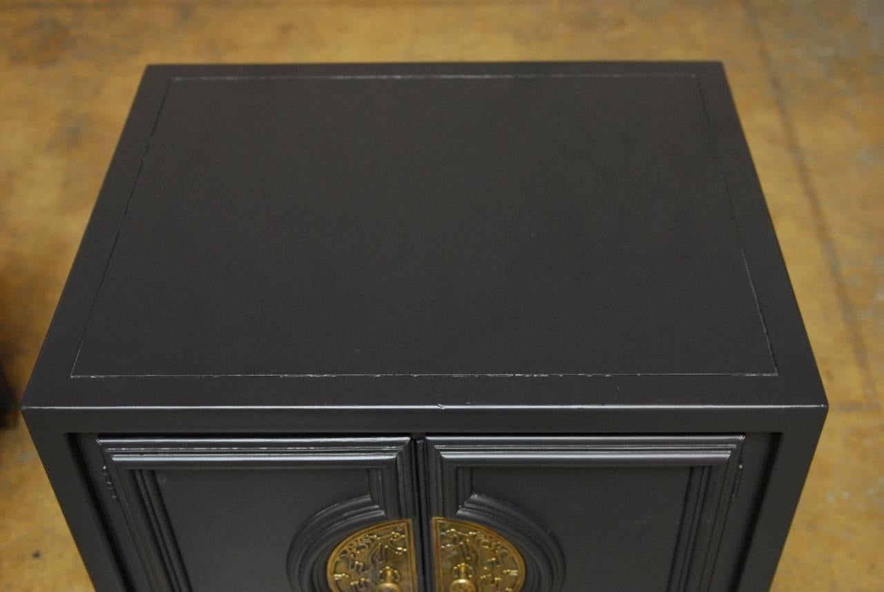 Lacquered Pair of James Mont Style for Century Furniture Lacquer Nightstands