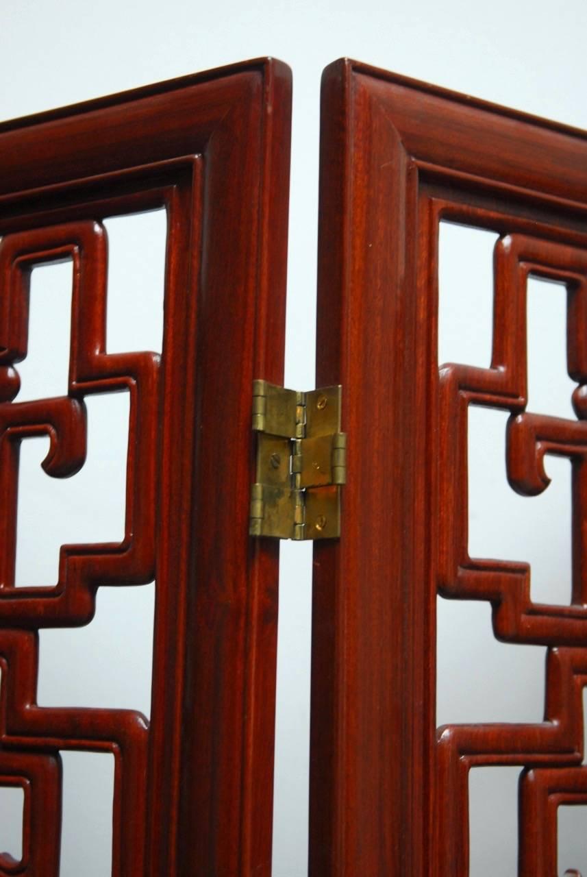 Chinese Six-Panel Rosewood Carved Lattice Screen For Sale 1