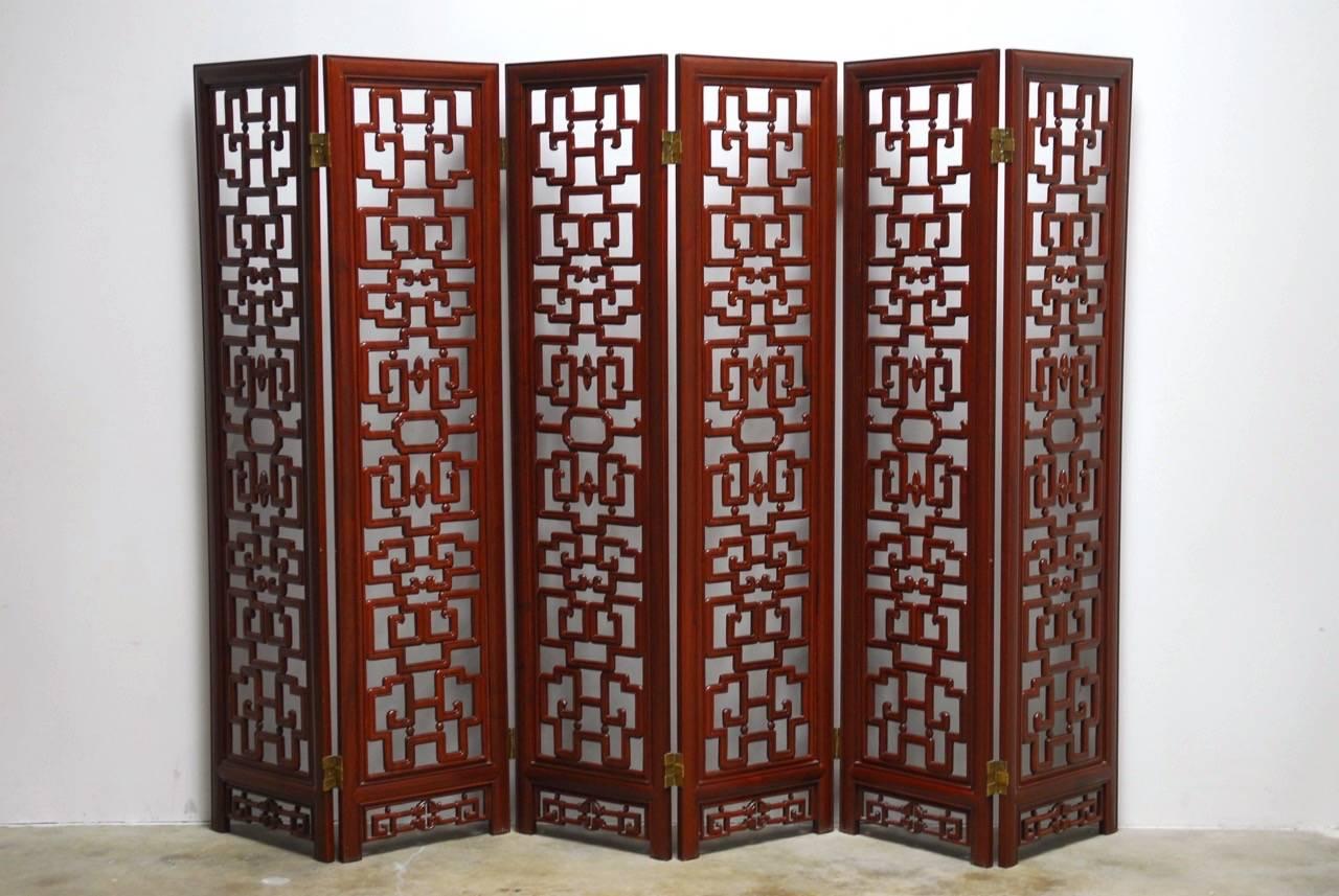 20th Century Chinese Six-Panel Rosewood Carved Lattice Screen