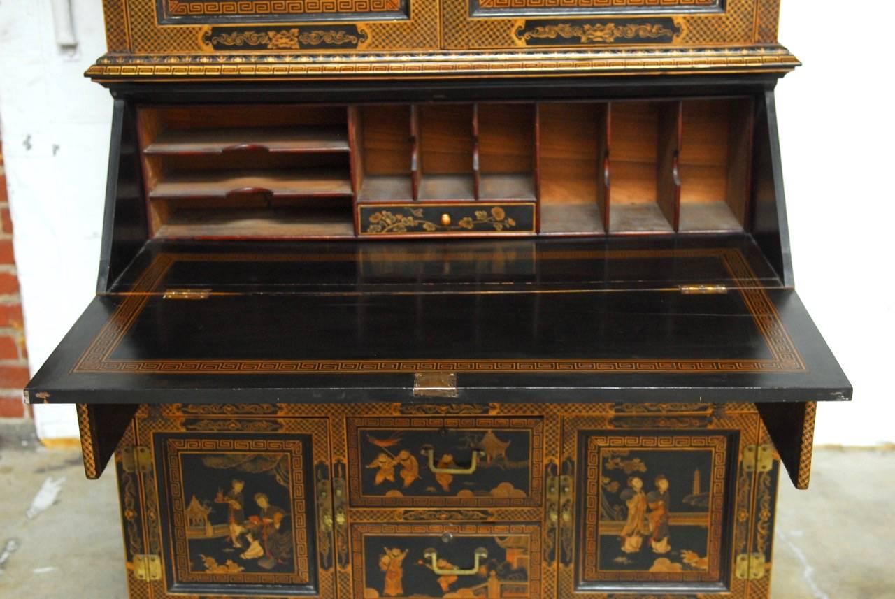 18th Century English Chinoiserie Lacquered Secretary Cabinet 1
