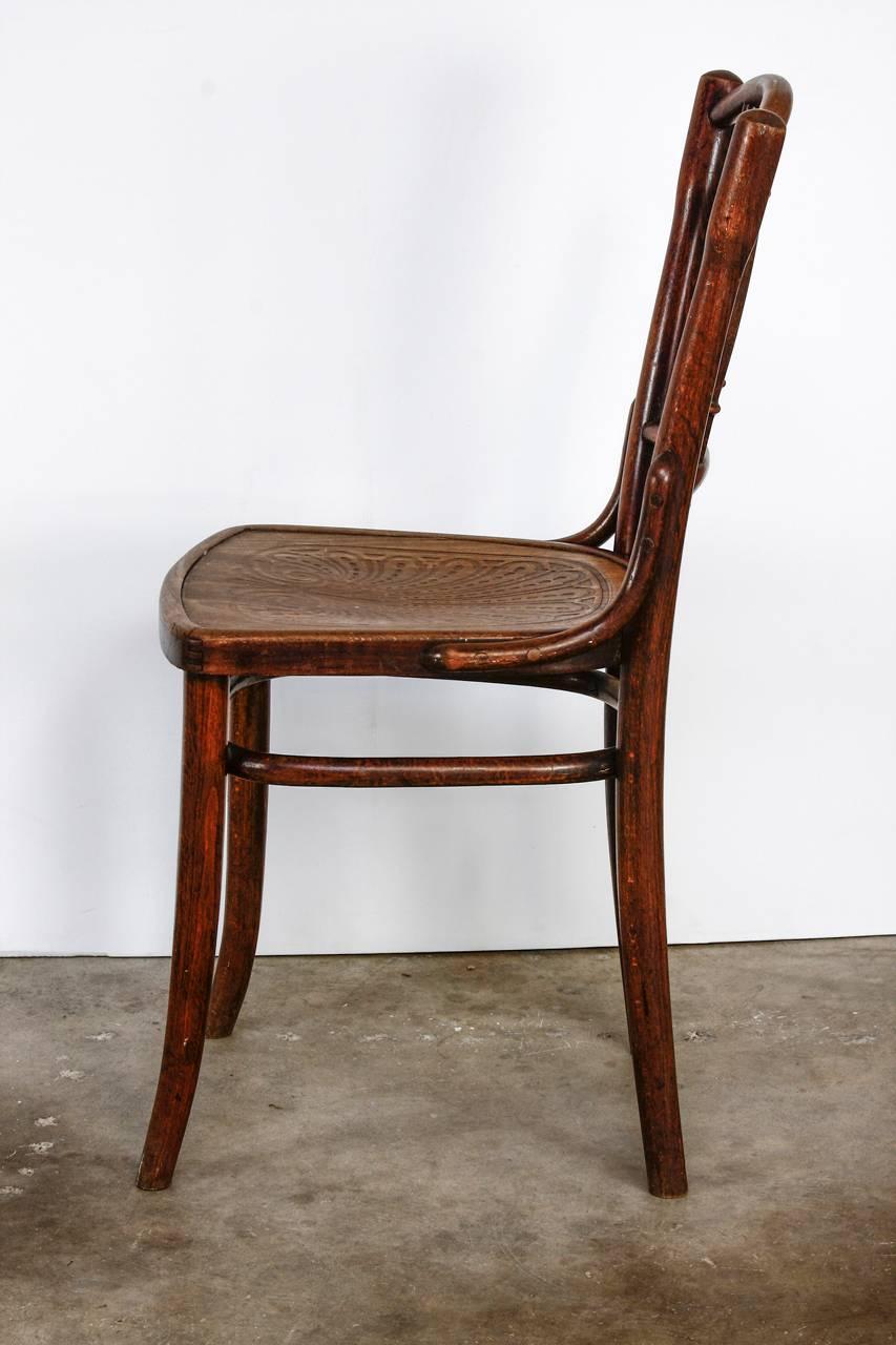 Hand-Crafted Set of Four Thonet Bentwood A9800 Dining Chairs