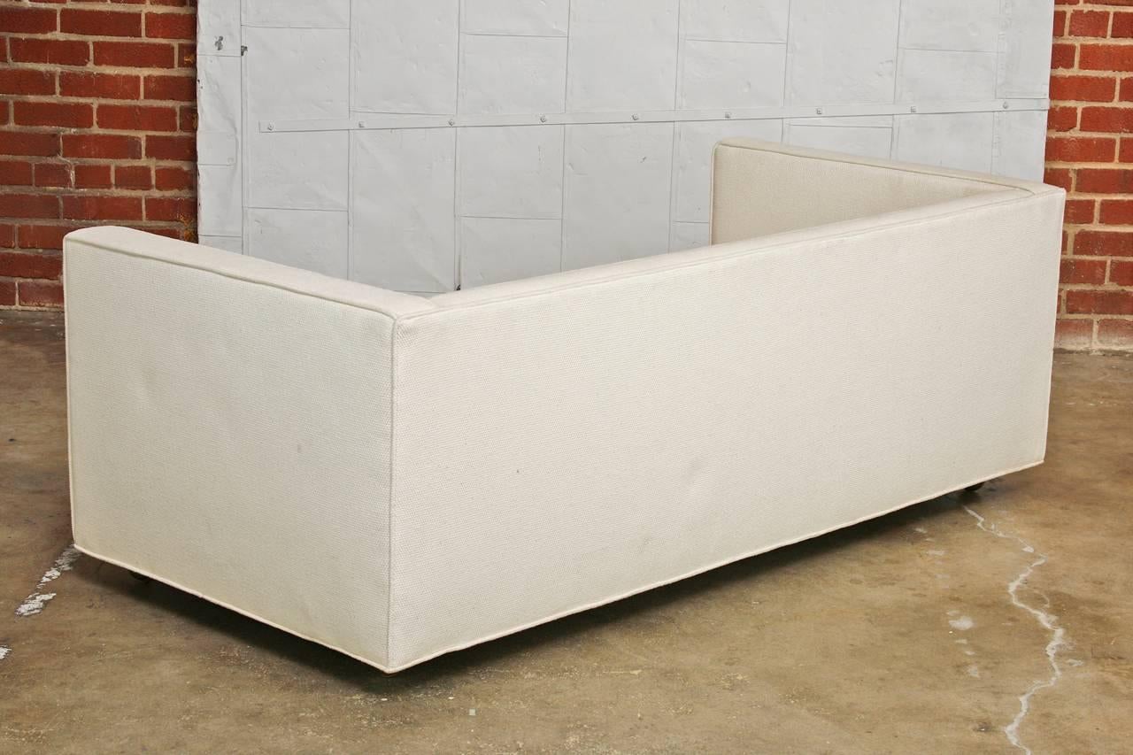 Milo Baughman Style Mid-Century Upholstered Case Sofa In Good Condition In Rio Vista, CA