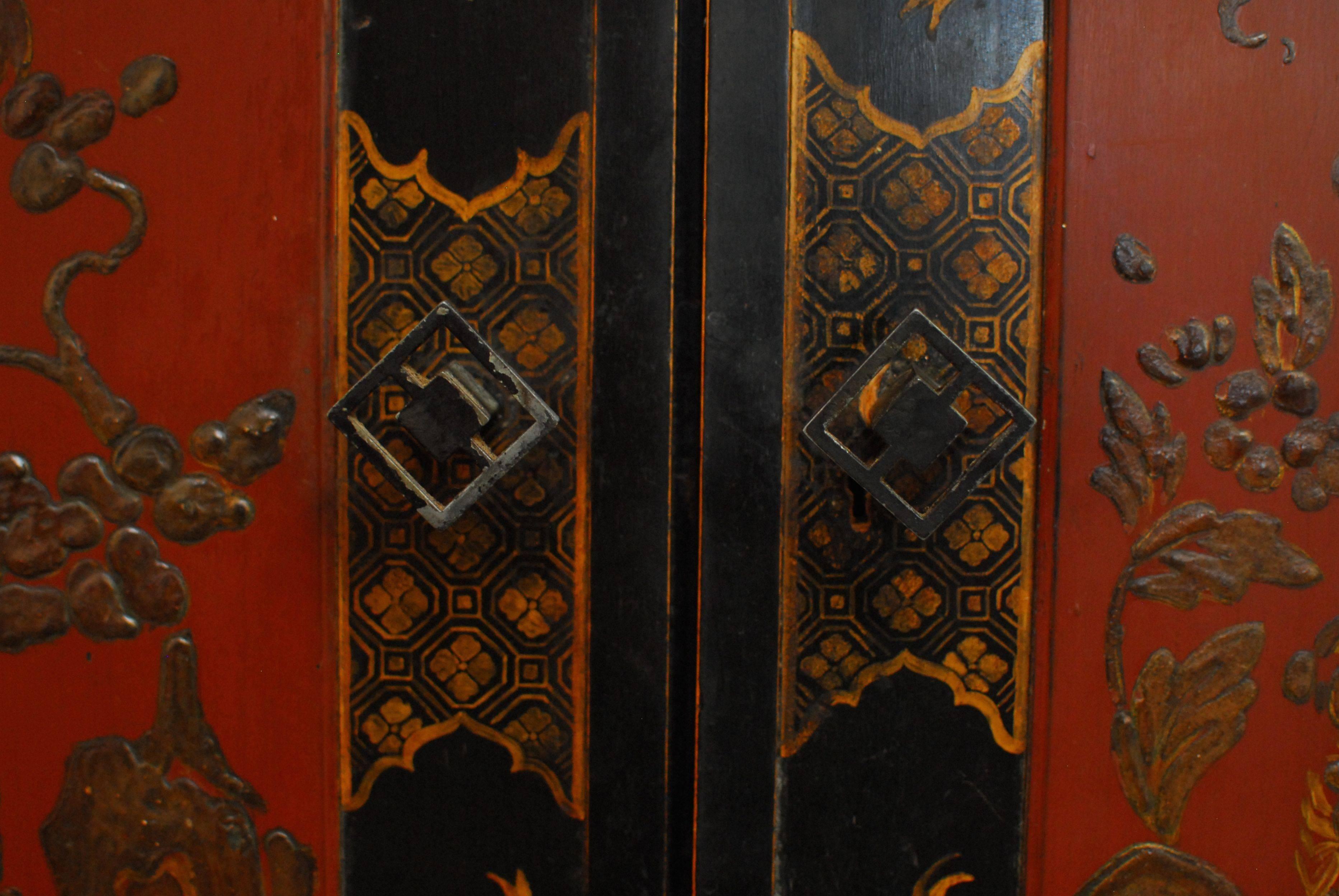 chinoiserie bar cabinet