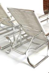 Paar Art Deco Tropitone Aluminium und Seil Lounge Stühle