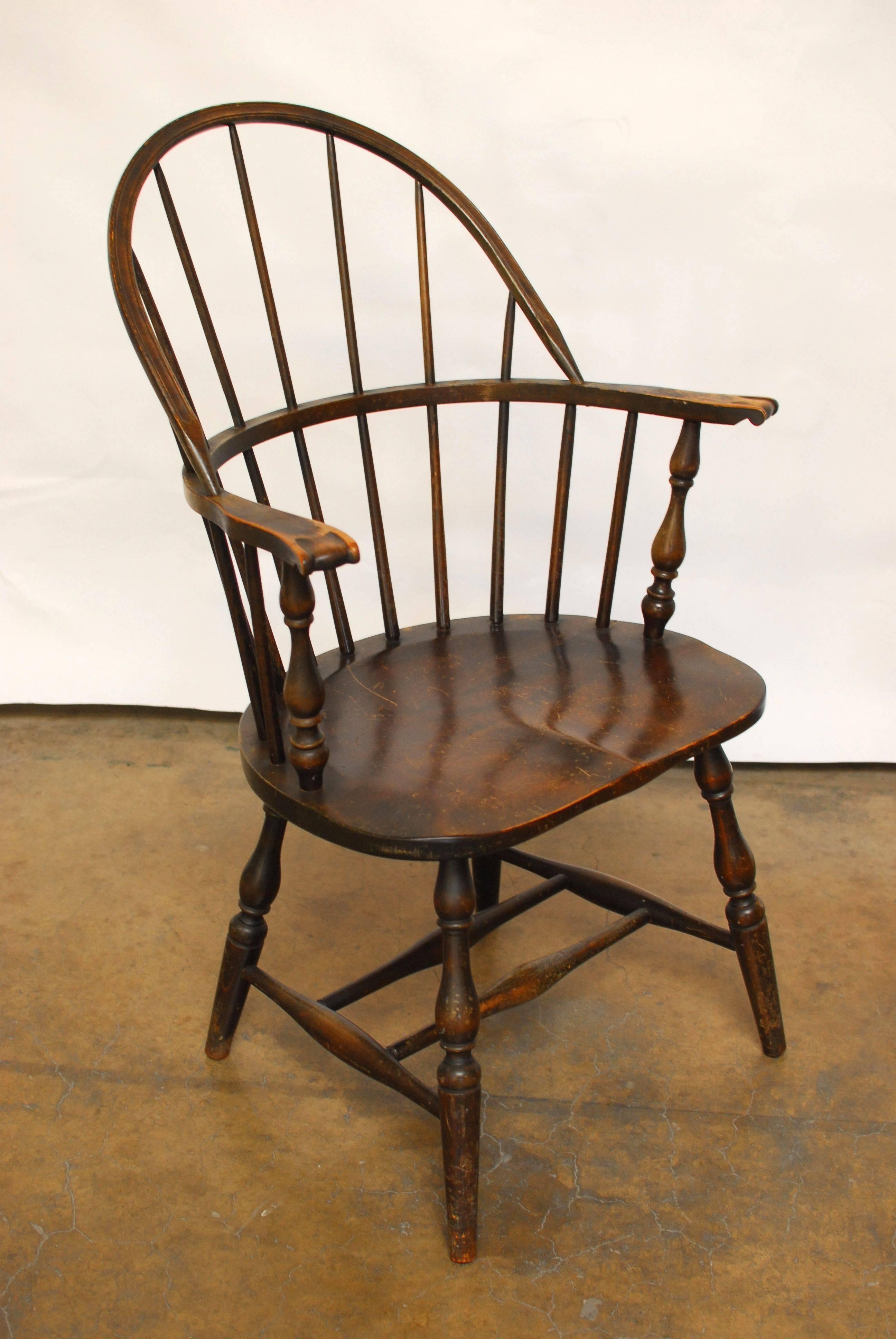 19th Century Sack Back Windsor Chairs In Good Condition In Rio Vista, CA