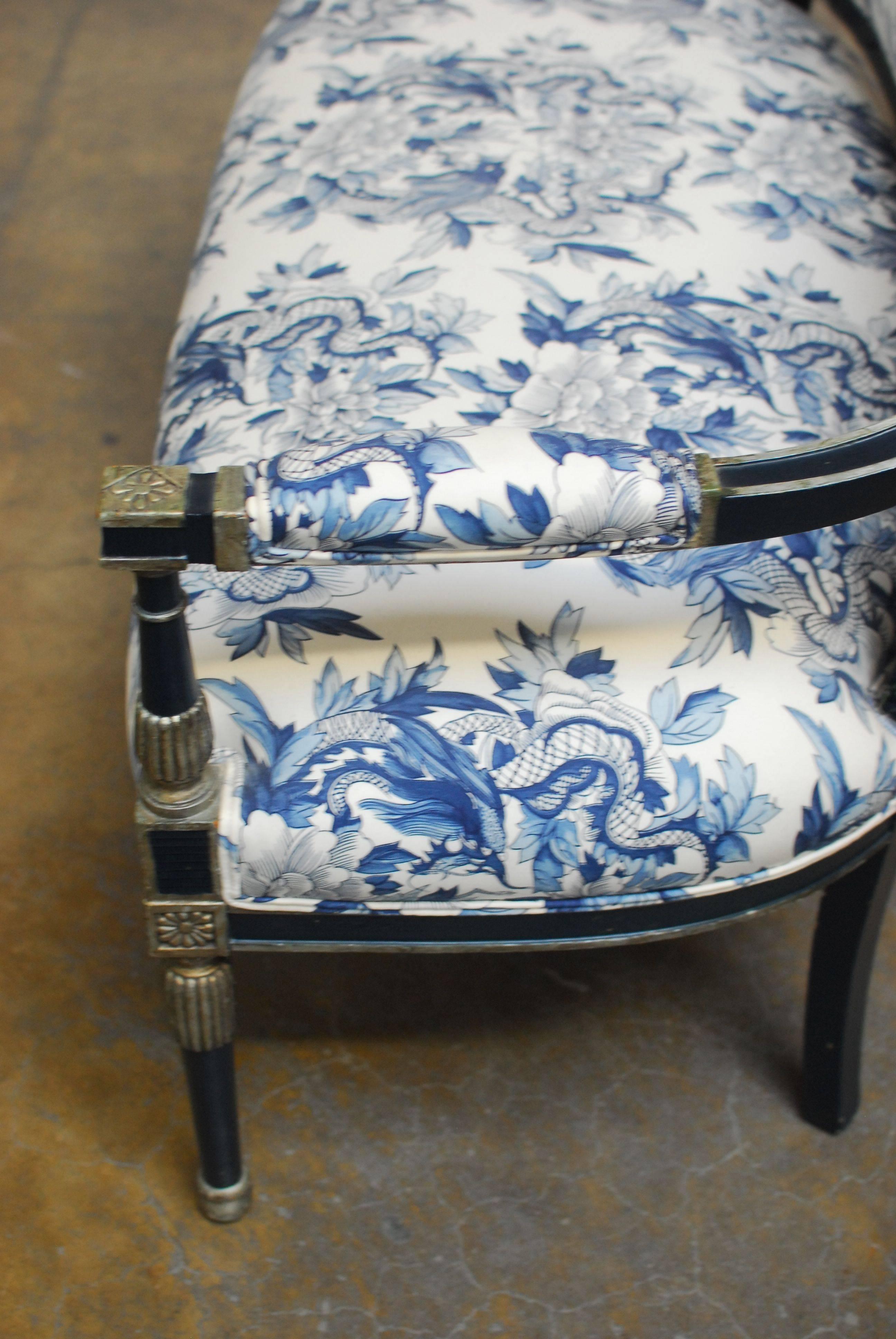 French Directoire Settee with Chinoiserie Dragon Upholstery In Excellent Condition In Rio Vista, CA