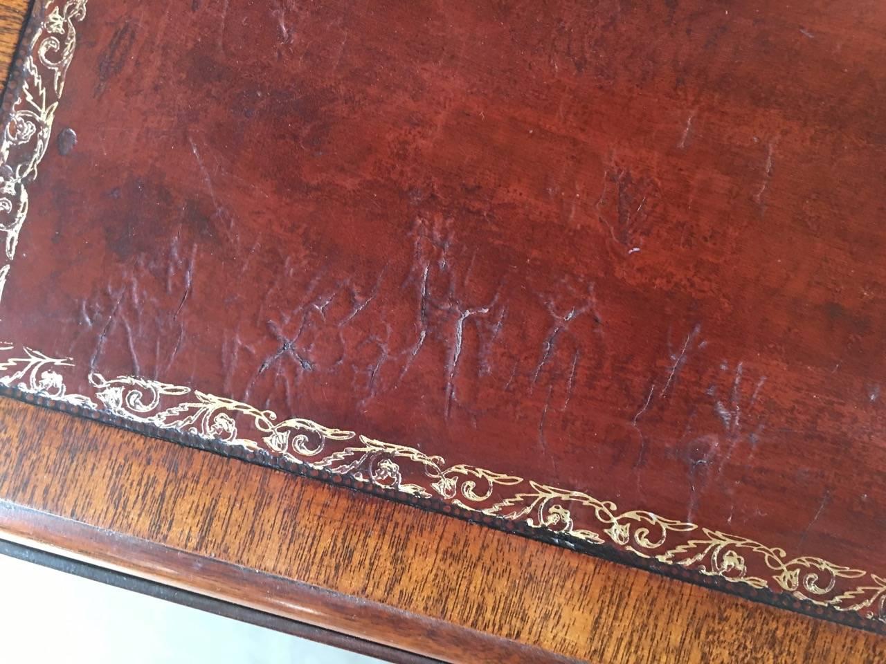 George III Mahogany and Leather Pembroke Table 2