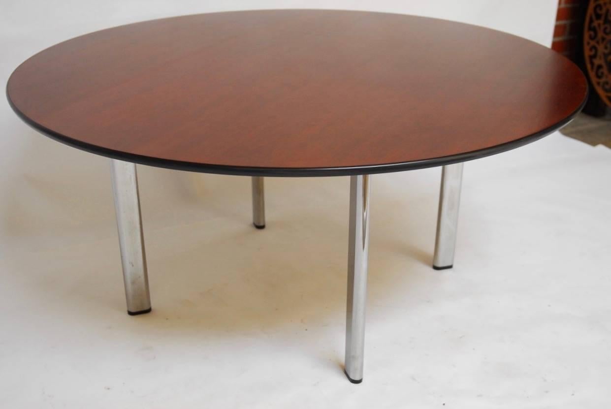 Modern Round Cherry Dining Table by Joe D'urso for Knoll