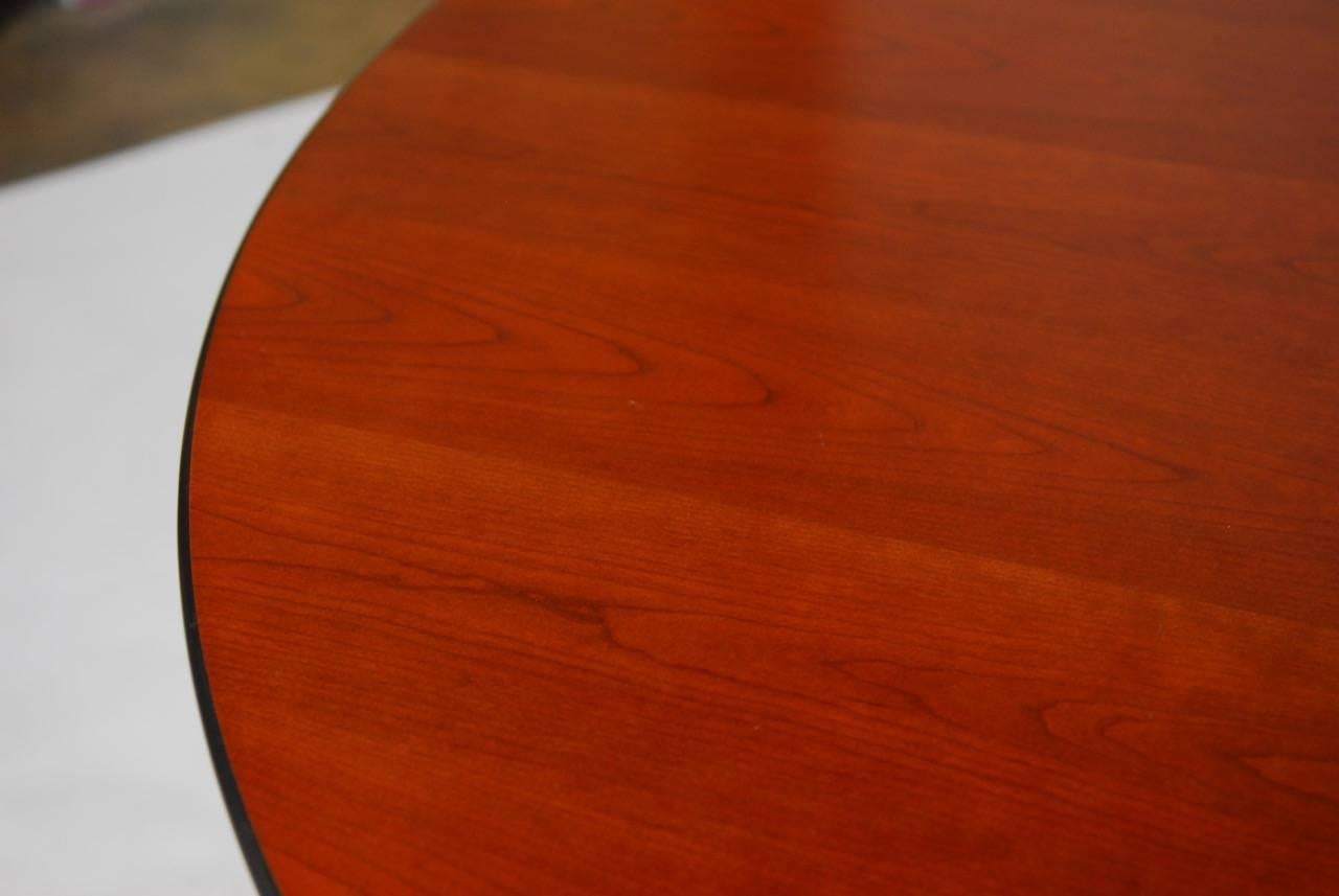 Round Cherry Dining Table by Joe D'urso for Knoll 1