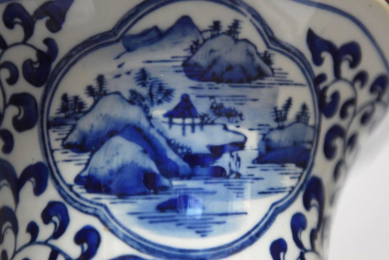 Chinese Blue and White Porcelain Ginger Jar Table Lamp 1
