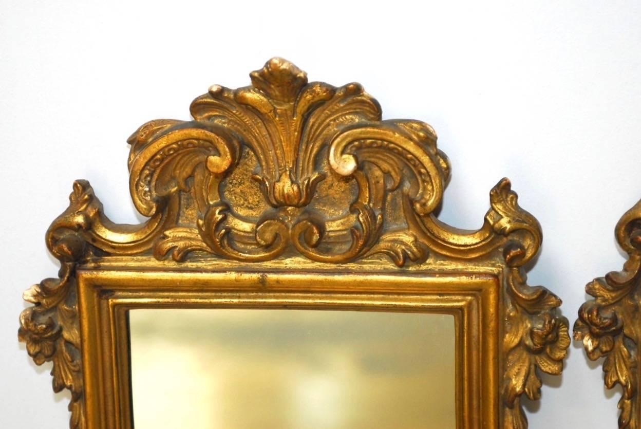 Pair of Italian Rococo Giltwood and Gesso Mirrors In Good Condition In Rio Vista, CA