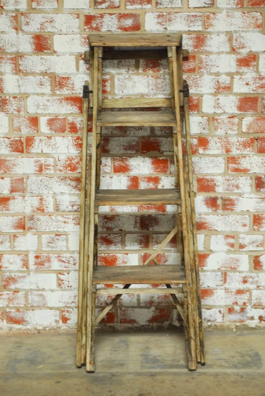 19th Century English Lattice Step Ladder by Gainsford and Co. In Distressed Condition In Rio Vista, CA