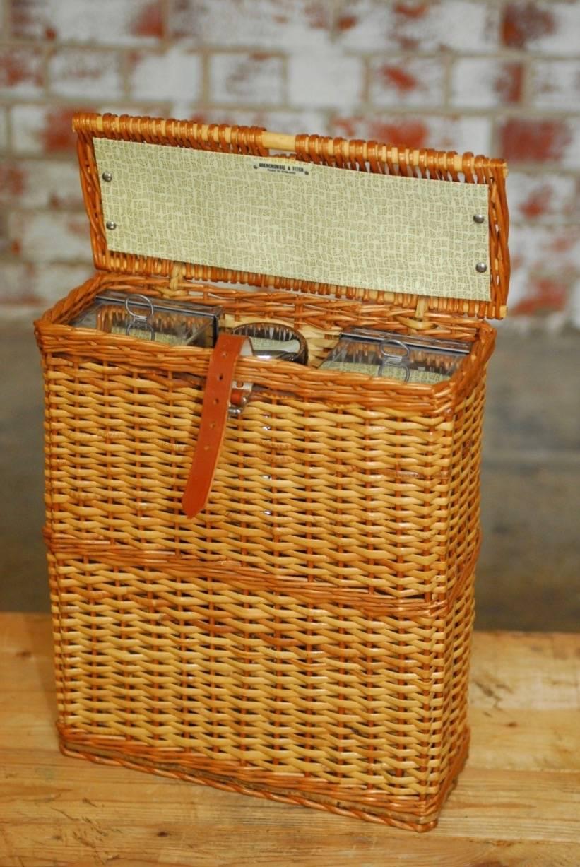 abercrombie and fitch picnic basket