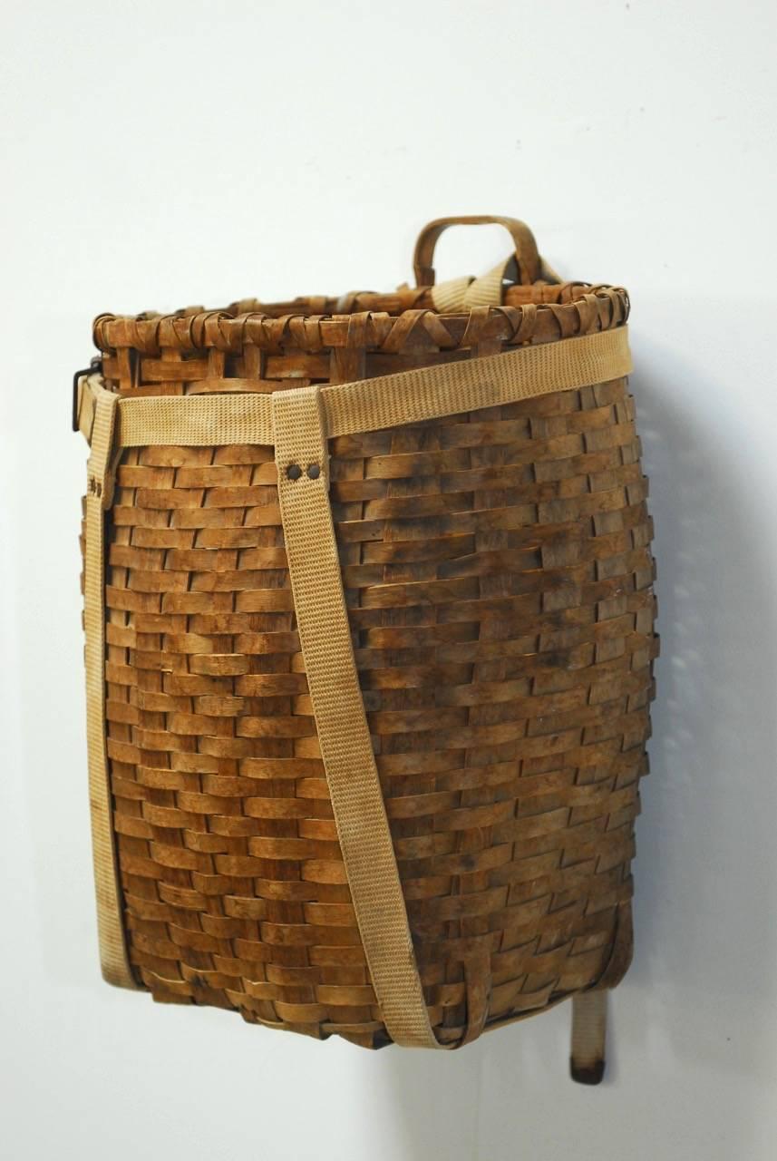 American Adirondack Trappers Basket or Pack Basket In Excellent Condition In Rio Vista, CA