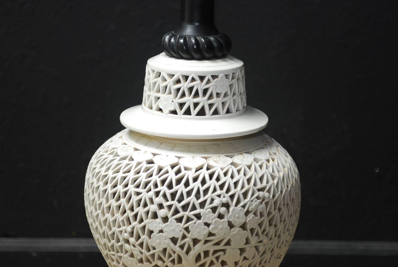 Large Midcentury Blanc De Chine Porcelain Jar Table Lamp For Sale 2