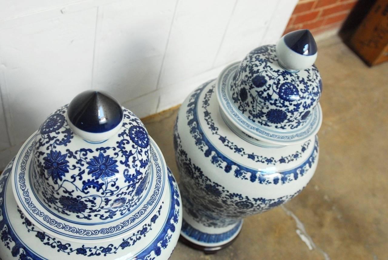 Pair of Chinese Blue and White Porcelain Temple Ginger Jars In Excellent Condition In Rio Vista, CA