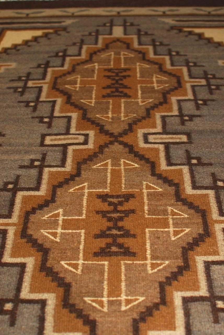 Vintage Navajo Geometric Flatweave Carpet In Good Condition For Sale In Rio Vista, CA