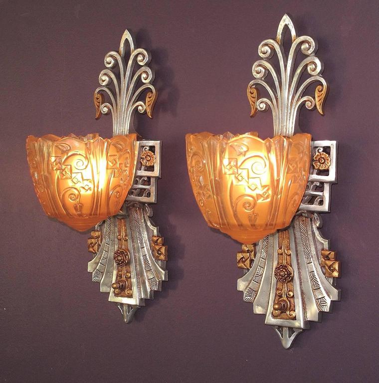 Five Very Deco Vintage Wall Sconces by Lincoln, circa 1930 For Sale at