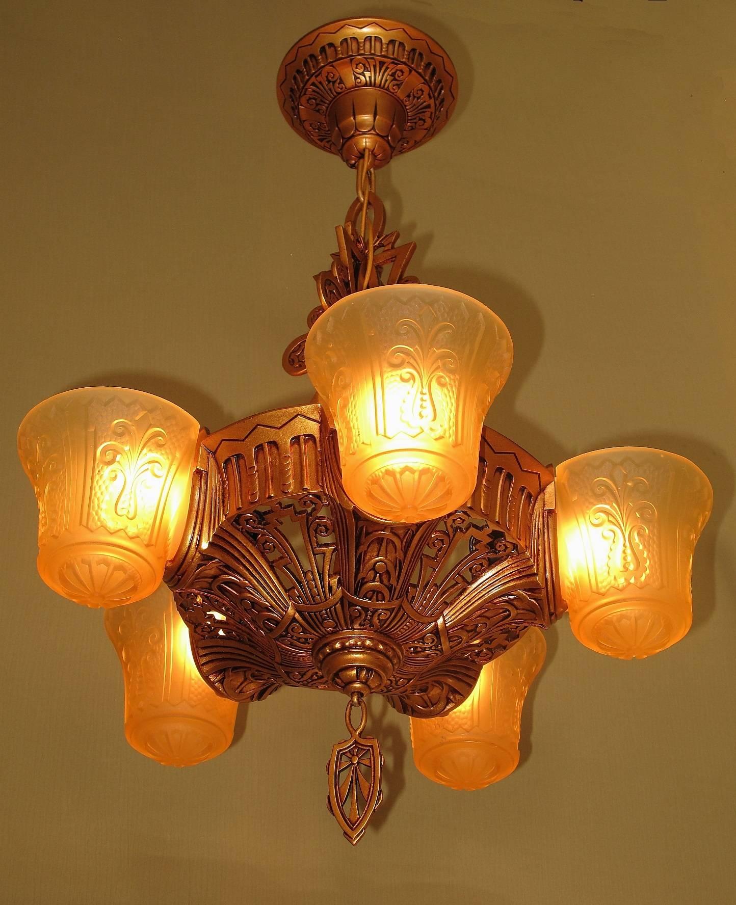Beardslee Slip Shade Fixture Antique Golden with Amber Shades In Good Condition For Sale In Prescott, AZ