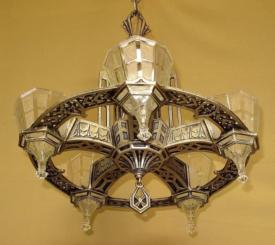 Tudor Gothic Five-Light Original Finish and Glass, circa 1930 In Excellent Condition For Sale In Prescott, AZ