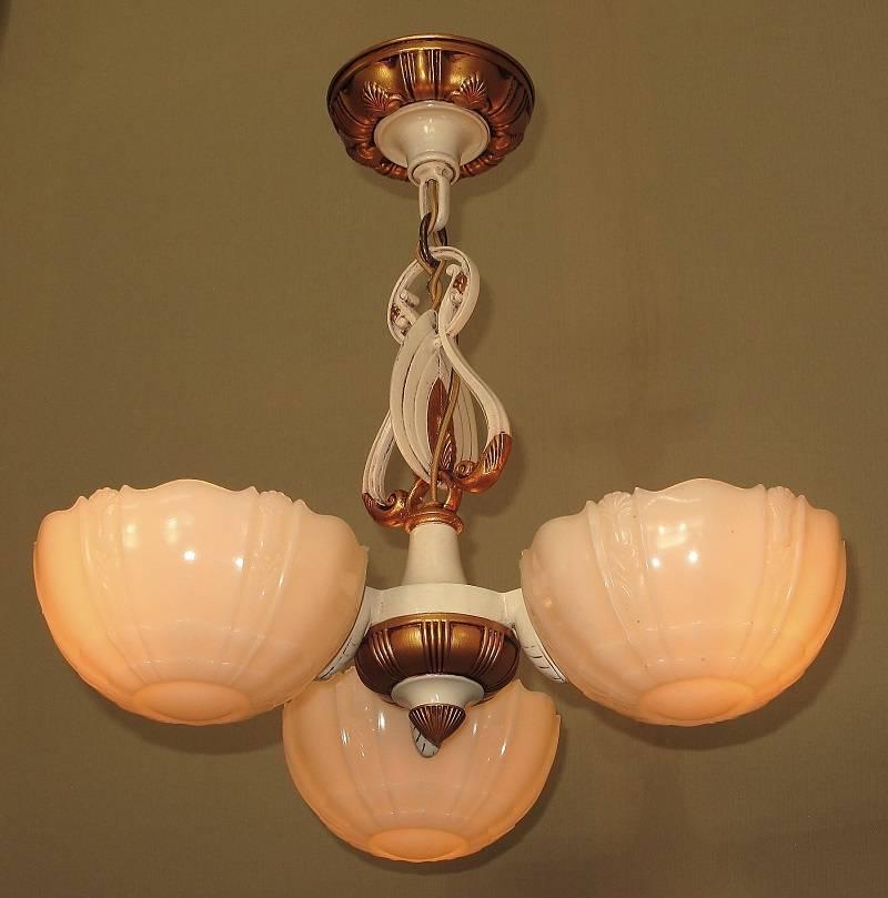 1930s Deco Mid-Century Three-Shade Chandelier For Sale 1