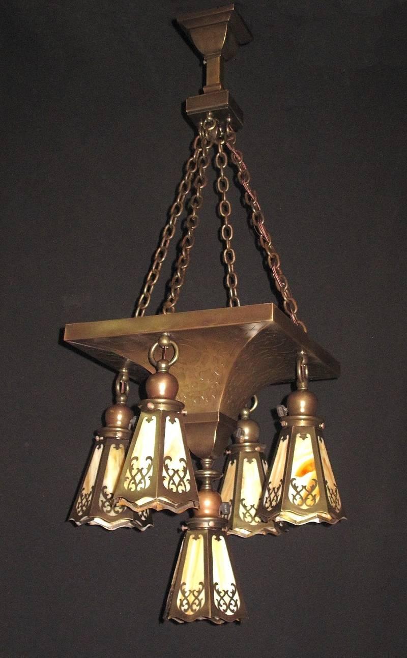 American 1907 Craftsman Centerpiece Fixture