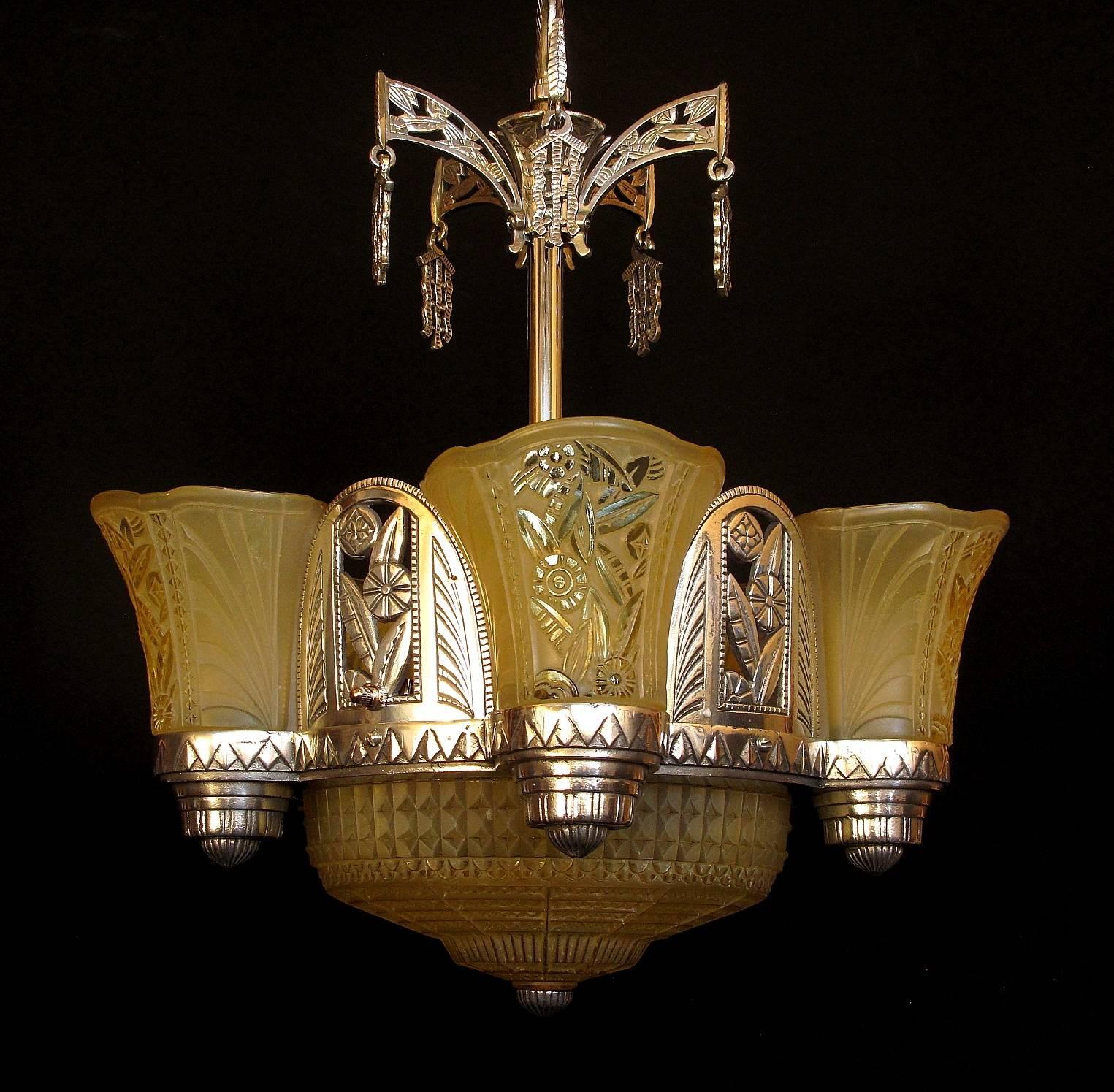 American Late 1920s Art Deco Chandelier