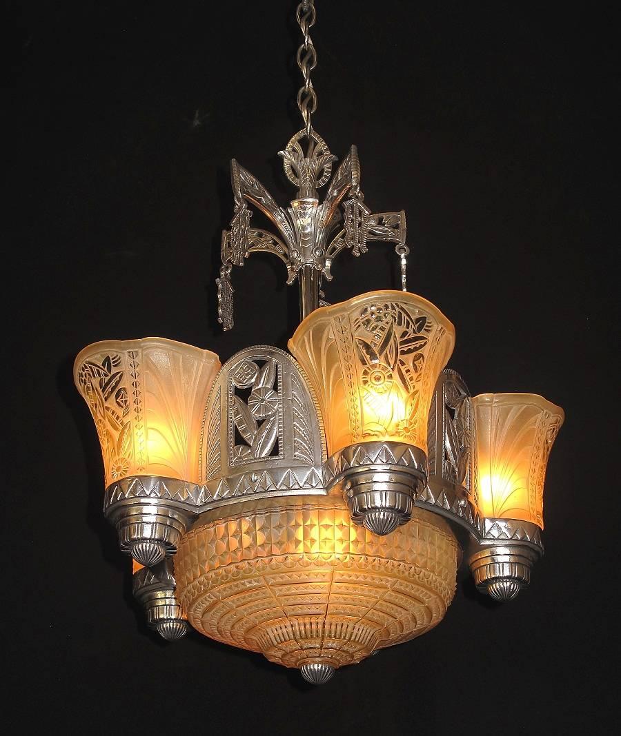 Early 20th Century Late 1920s Art Deco Chandelier