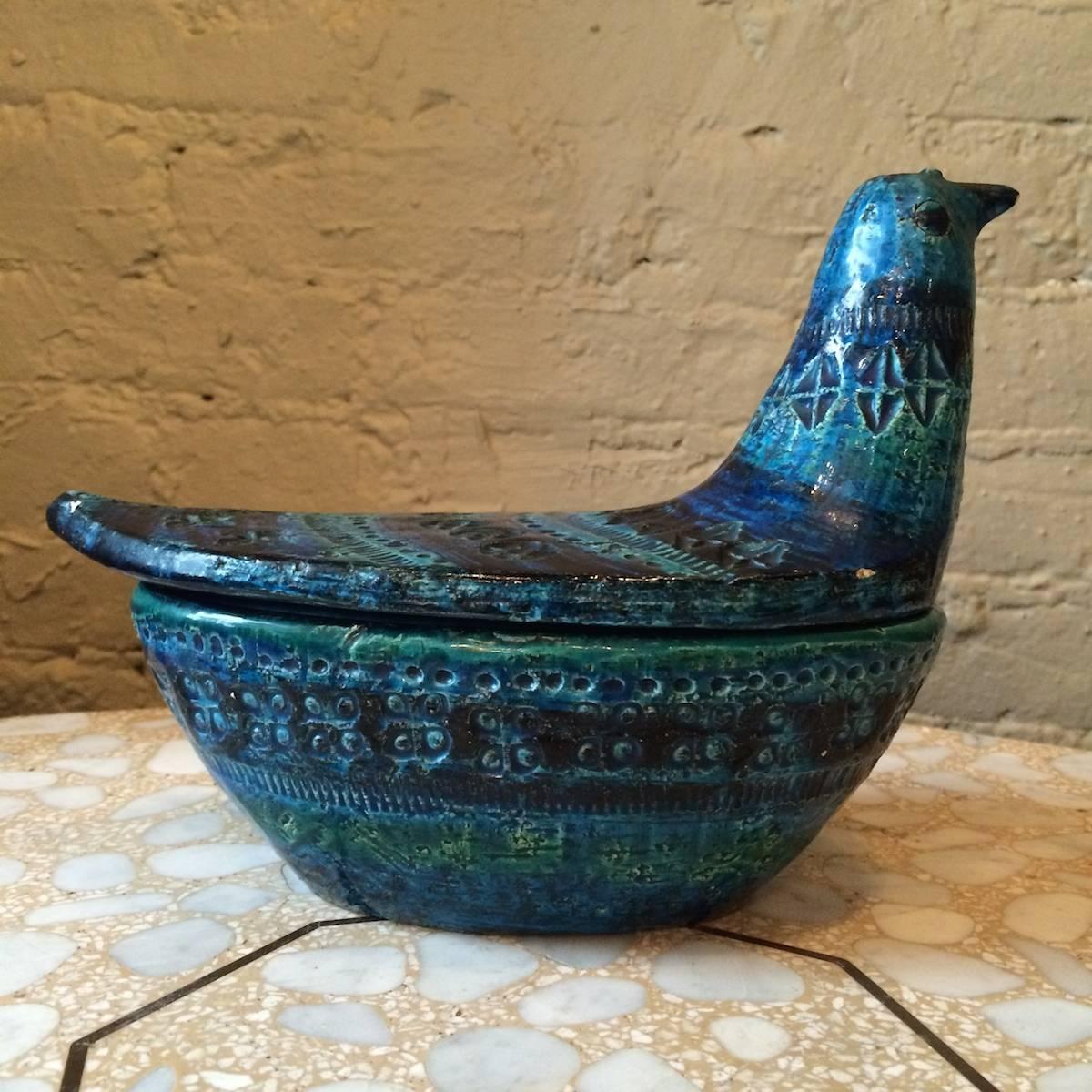 Lovely, Mid-Century Modern, decorative sculpture, art pottery vessel by Aldo Londi for Bitossi, Italy, in his Rimini Blue pattern.