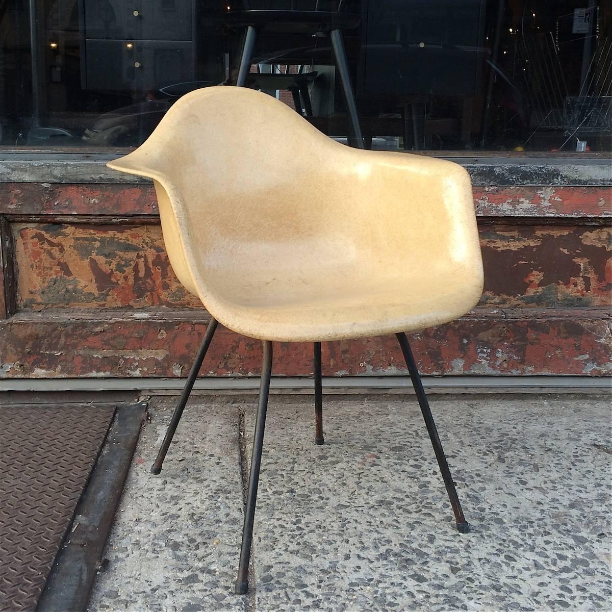 Fiberglass shell chair by Eames for Herman Miller in all original condition.