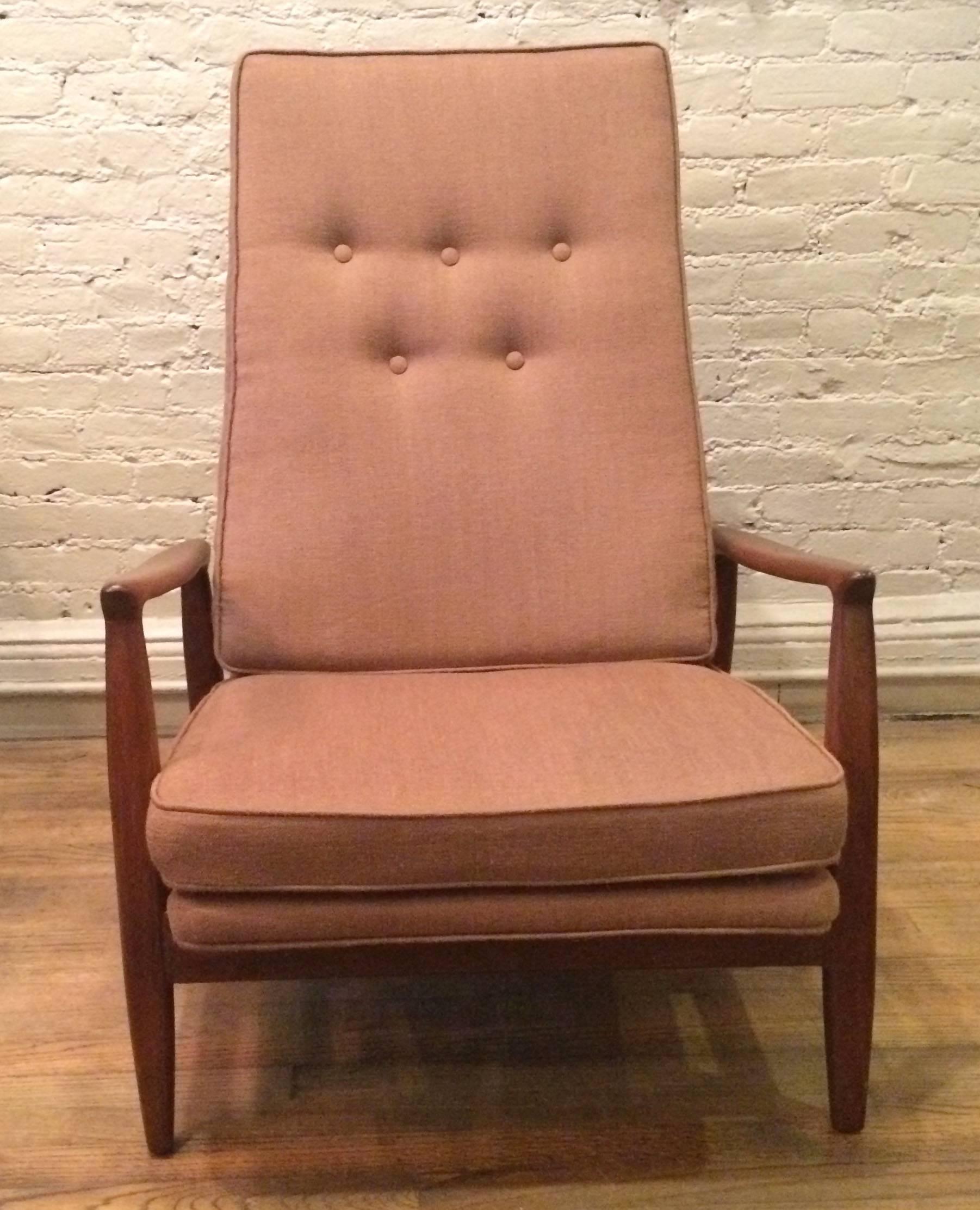 Mid-Century Modern, walnut, lounge chair by Milo Baughman for Thayer Coggin is newly restored with linen upholstery.