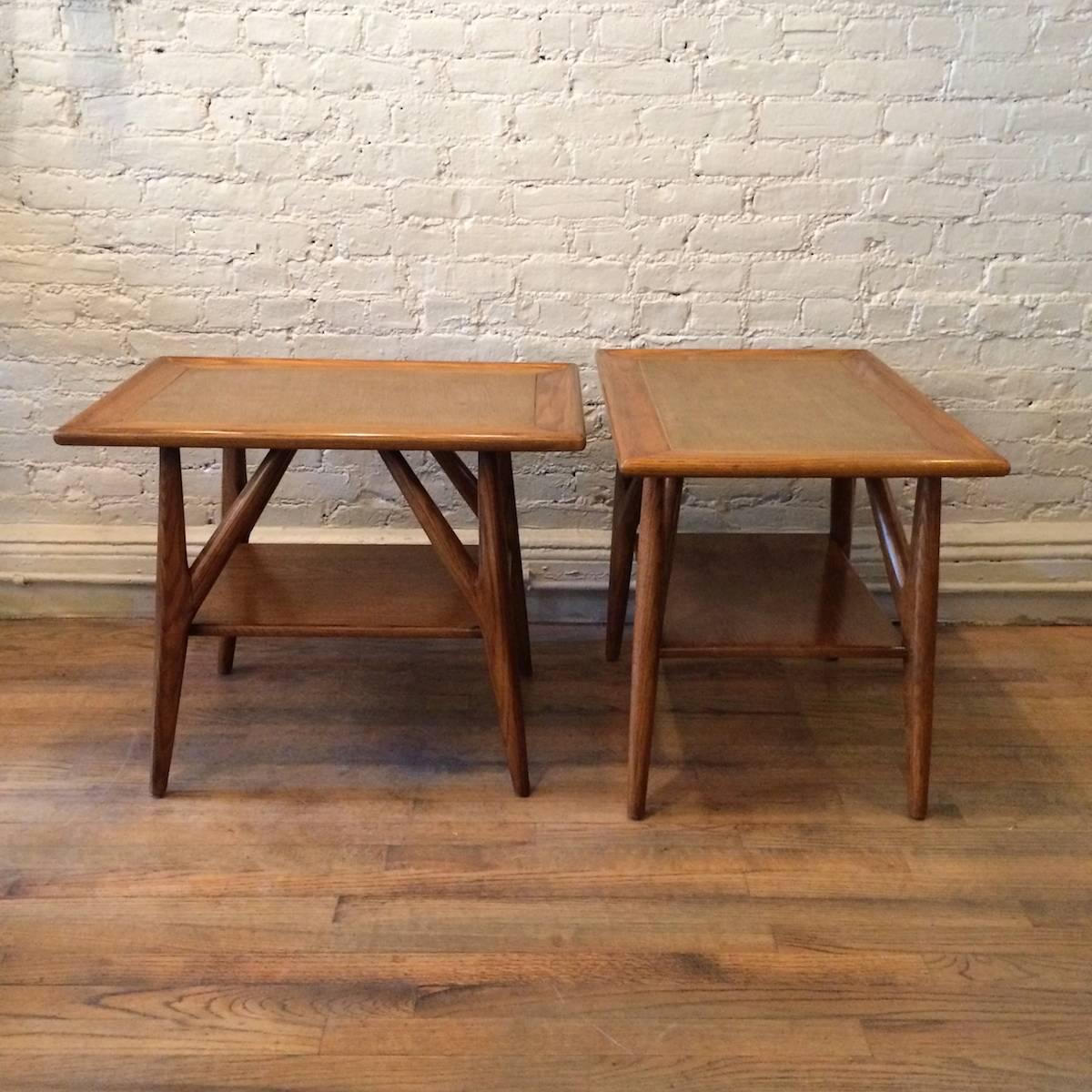 Mid-Century Modern Pair of Oak End Tables Attributed to Paul Laszlo