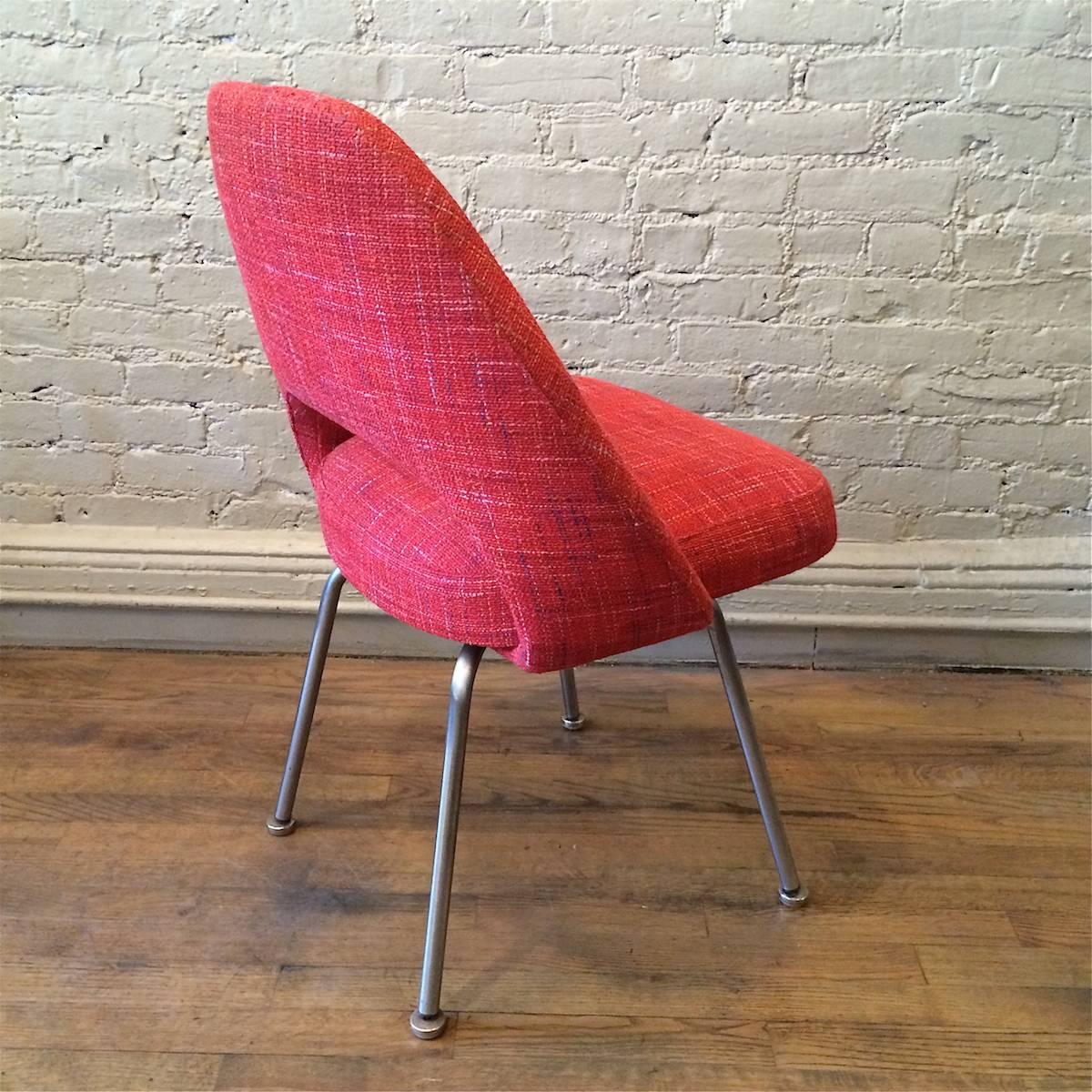 Eero Saarinen for Knoll Executive Side Chair with Chrome Legs In Good Condition In Brooklyn, NY