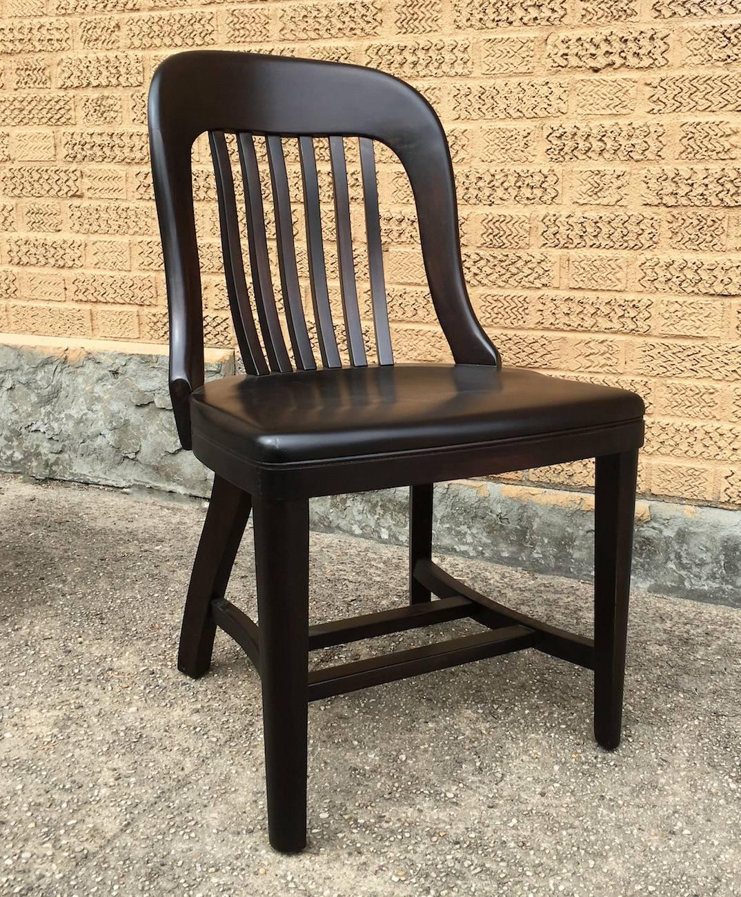 Ebonized Gunlocke Bank of England Side Chair In Excellent Condition In Brooklyn, NY