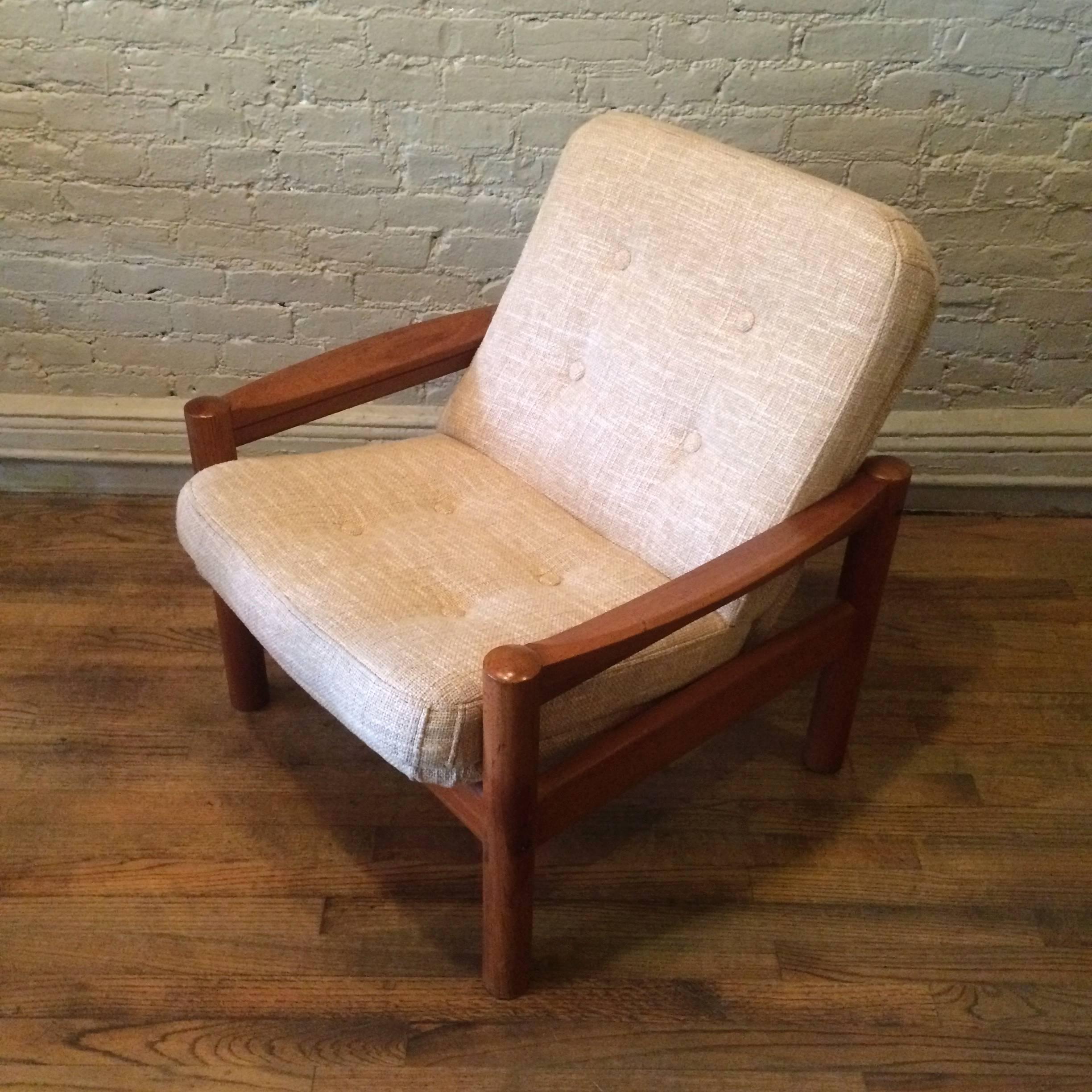 domino mobler lounge chair