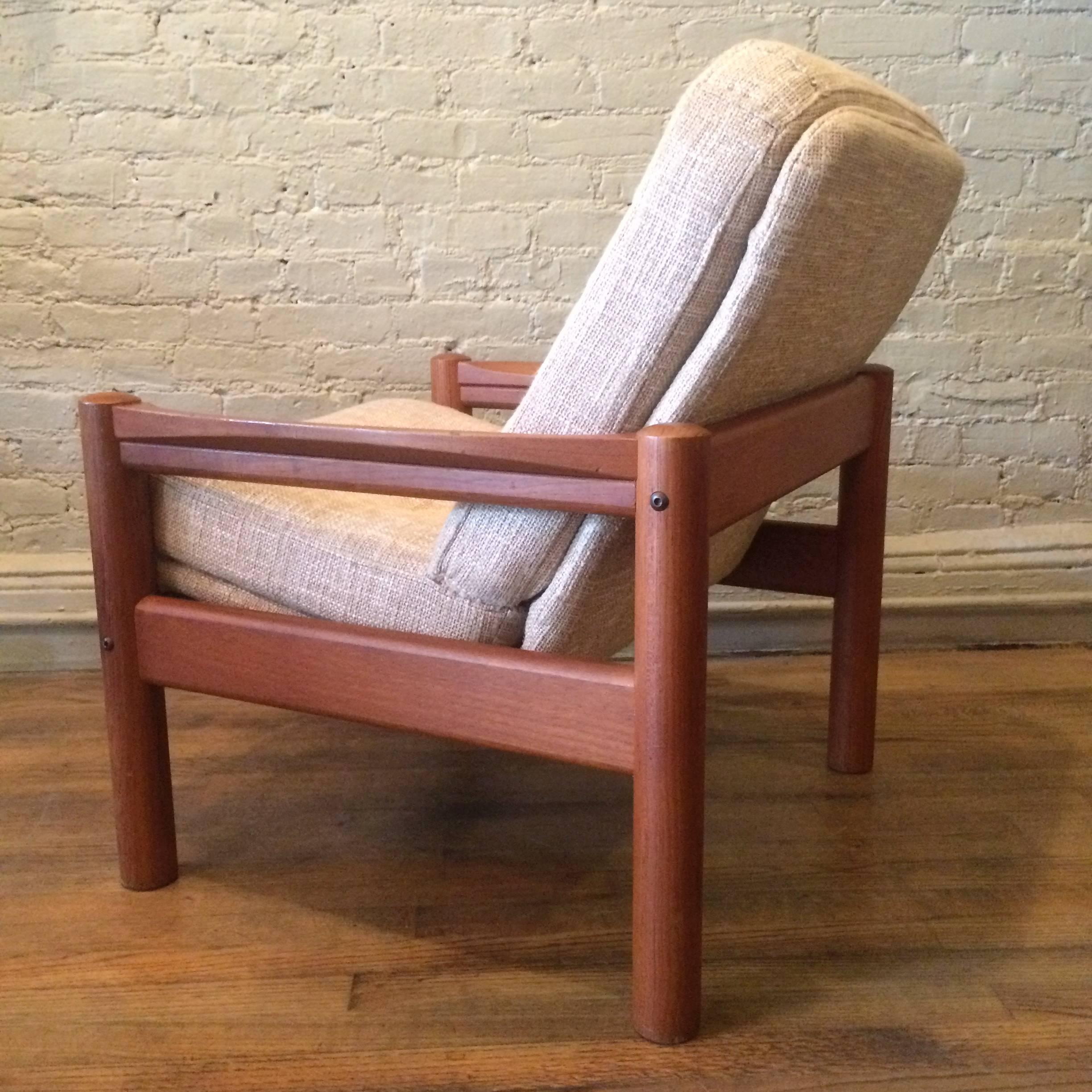 domino mobler chair