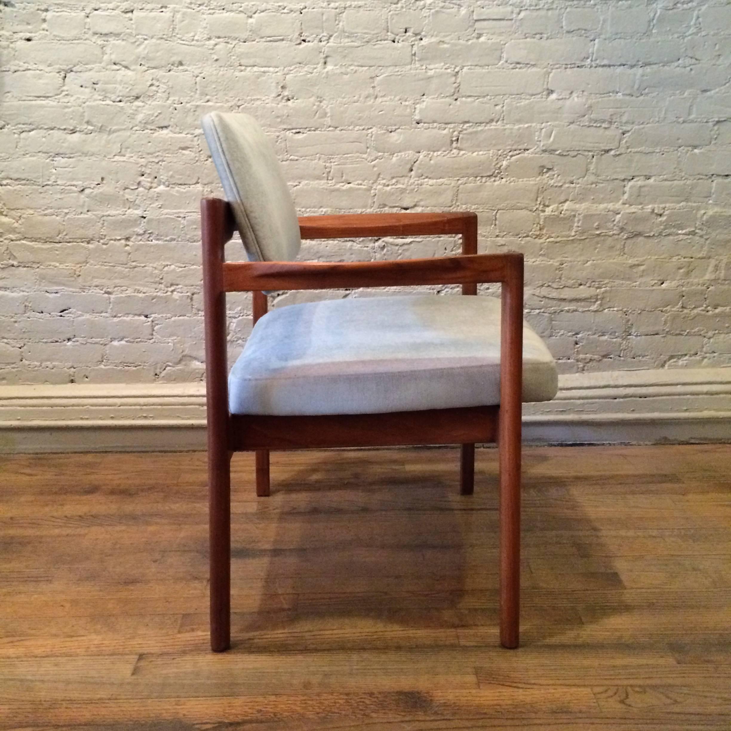 Mid-Century Modern Teak Upholstered Armchair by Jens Risom In Excellent Condition In Brooklyn, NY