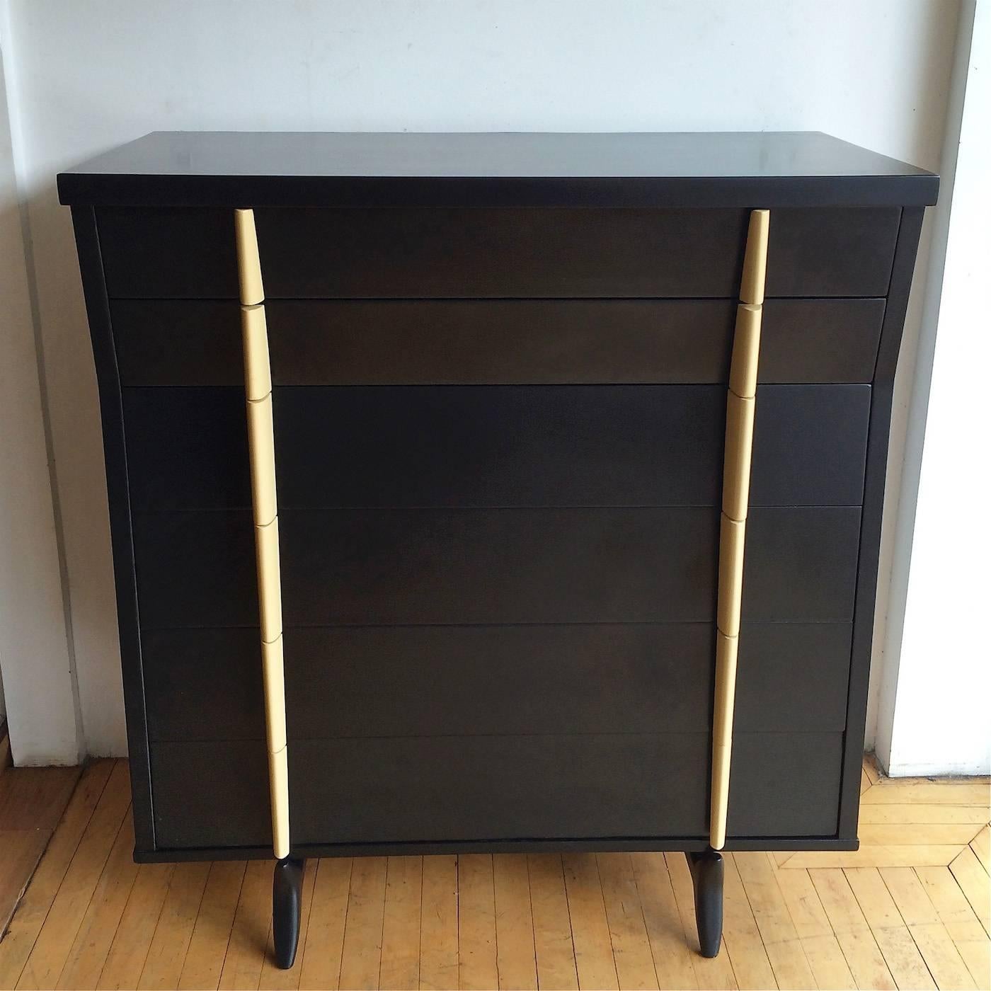Mid-Century Modern Architectural Two-Tone Lacquered Highboy Dresser In Excellent Condition In Brooklyn, NY