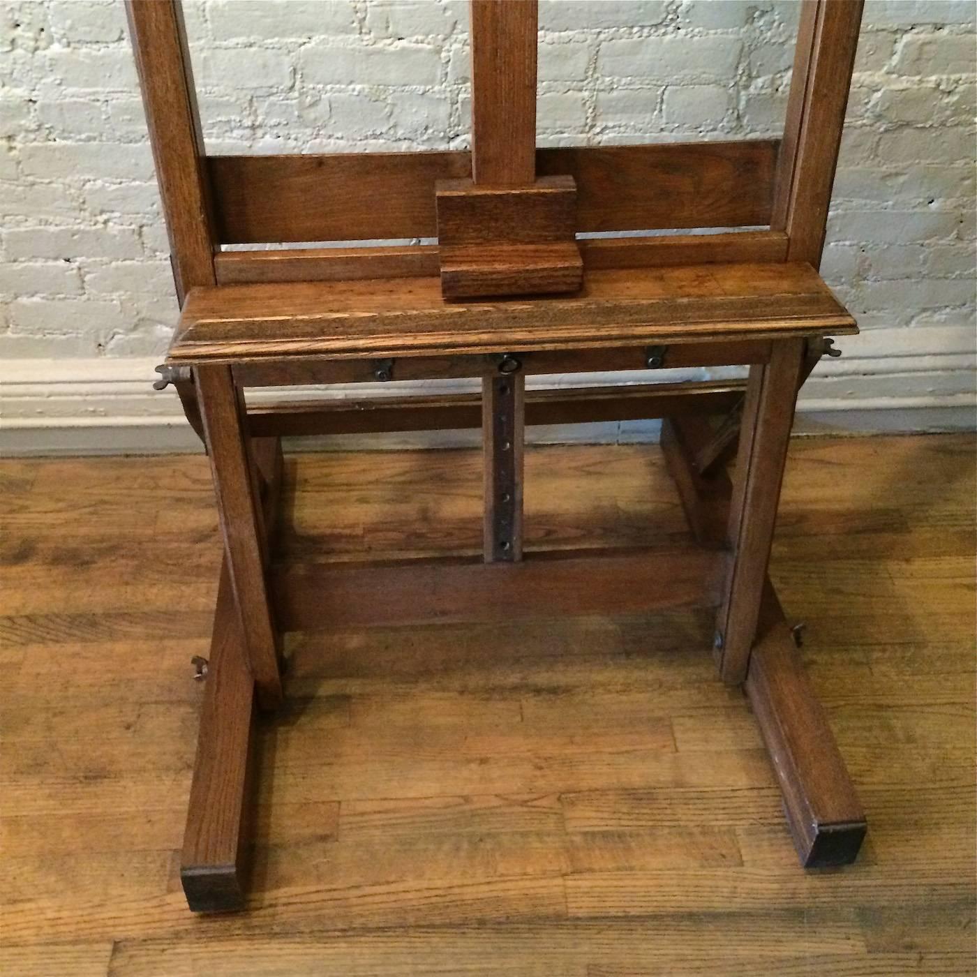 Early 20th Century 1920s Large Format American Craftsman Rolling Oak Artist Easel